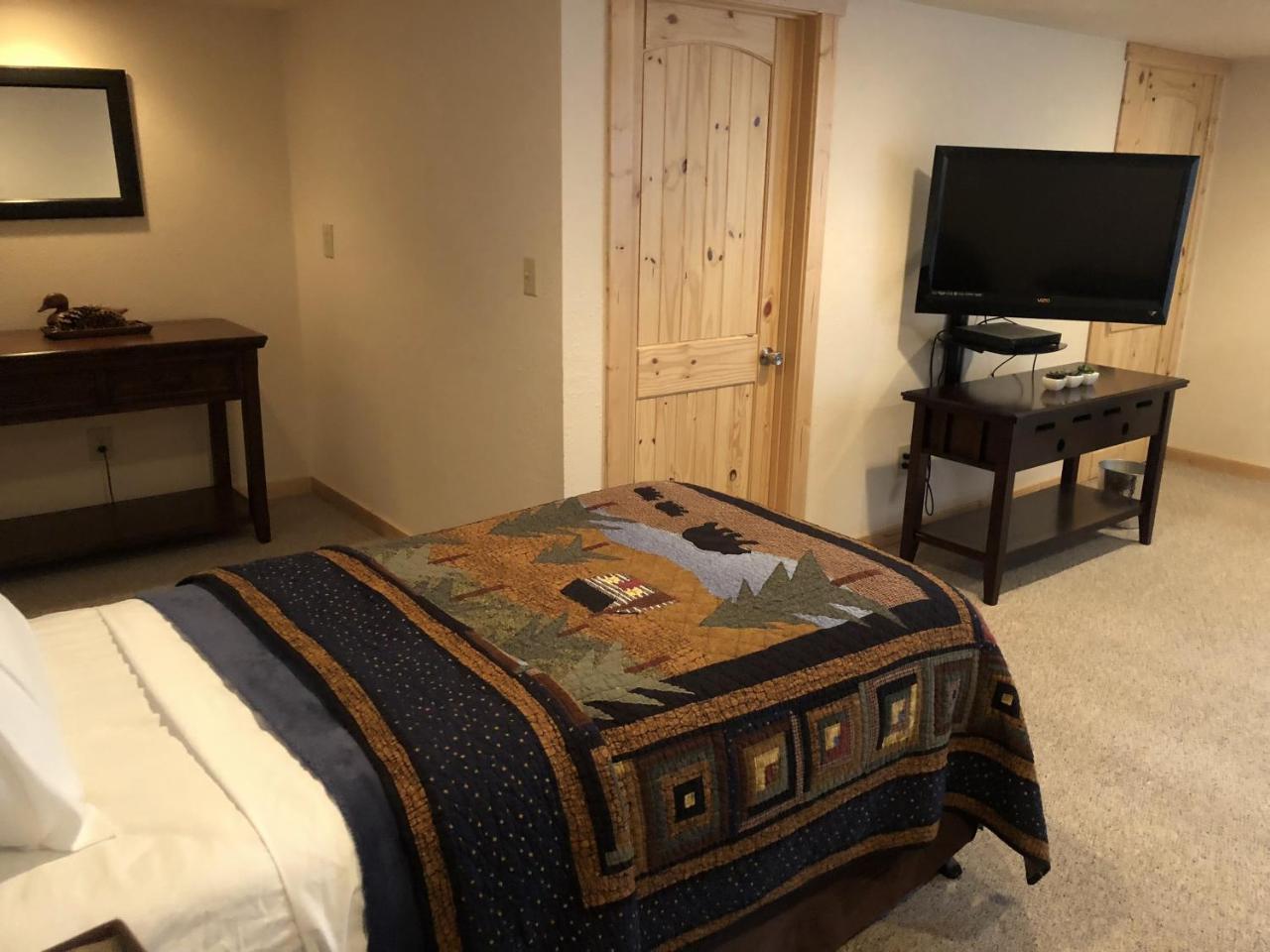 Great Northern Resort Уэст-Глейшер Экстерьер фото