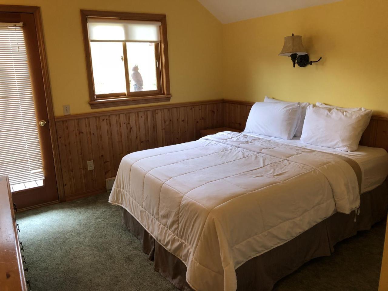 Great Northern Resort Уэст-Глейшер Экстерьер фото